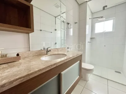 Foto Apartamento com 2 Dormitórios