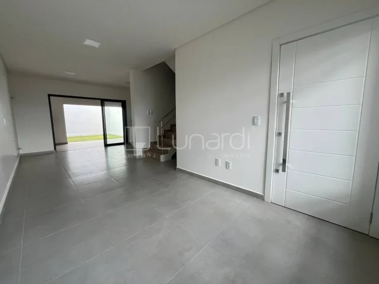Casa com 3 Dormitórios
