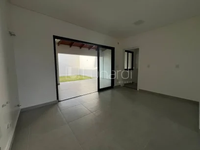 Foto Casa com 3 Dormitórios