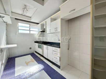 Foto Apartamento com 3 Dormitórios