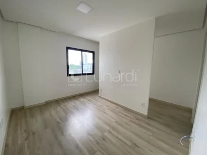 Foto Apartamento com 2 Dormitórios