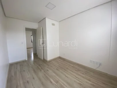 Foto Apartamento com 2 Dormitórios