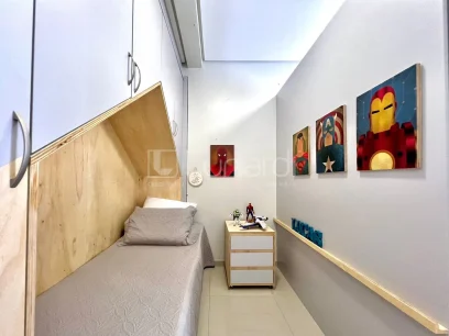 Foto Apartamento com 2 Dormitórios