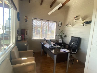 Foto Casa com 2 Suítes