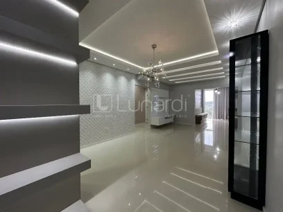 Apartamento com 2 Dormitórios