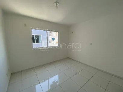 Foto Apartamento com 2 Dormitórios