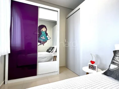 Foto Apartamento com 2 Dormitórios