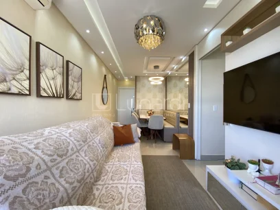 Apartamento com 3 Dormitórios