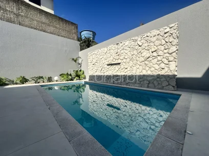 Foto Casa com 3 Dormitórios