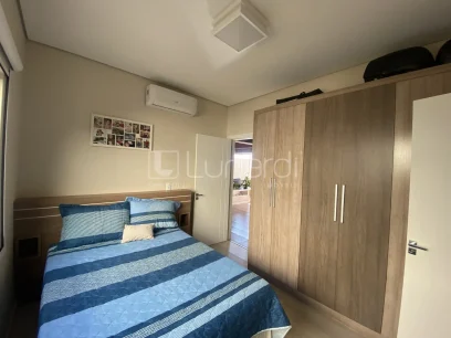 Foto Casa com 2 Suítes
