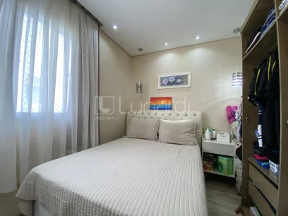 Foto Apartamento com 3 Dormitórios