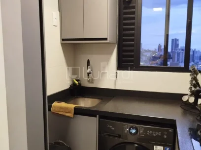 Foto Apartamento com 2 Dormitórios
