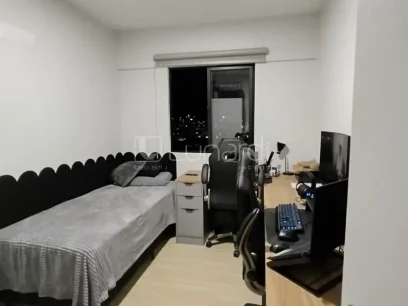 Foto Apartamento com 2 Dormitórios