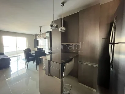 Foto Apartamento com 2 Dormitórios