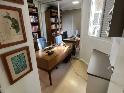 Foto Apartamento com 3 Dormitórios