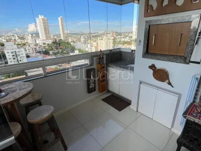 Foto Apartamento com 3 Dormitórios