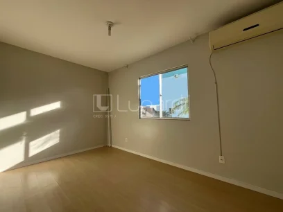 Foto Apartamento com 3 Dormitórios