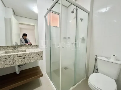 Foto Apartamento com 2 Dormitórios