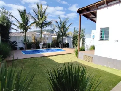 Foto Casa com 3 Dormitórios