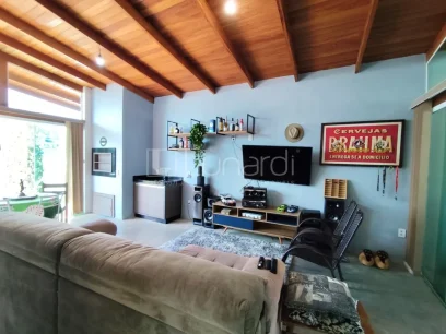 Foto Casa com 3 Dormitórios