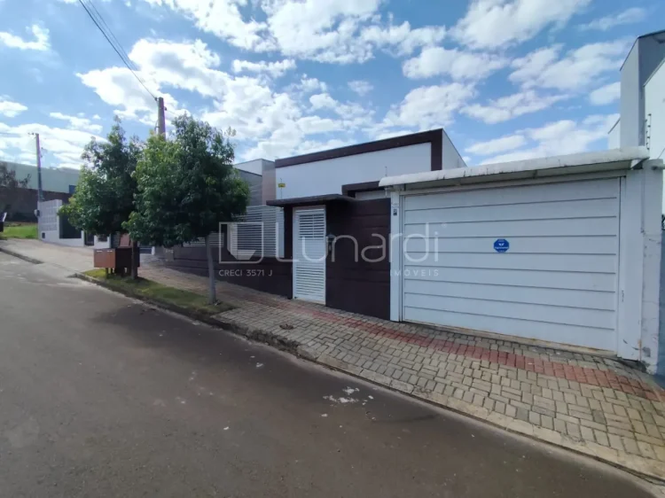 Casa com 3 Dormitórios