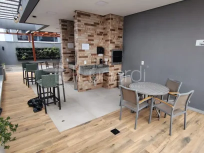 Foto Apartamento com 2 Dormitórios