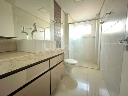 Foto Apartamento com 2 Dormitórios
