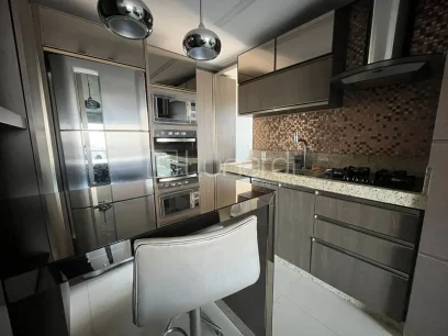 Foto Apartamento com 2 Dormitórios