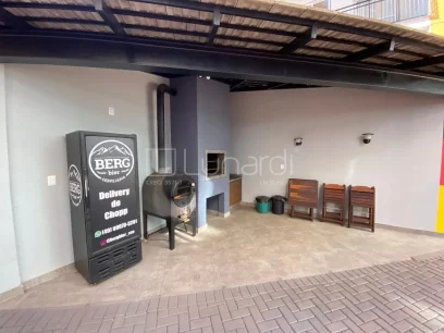 Foto Apartamento com 2 Dormitórios