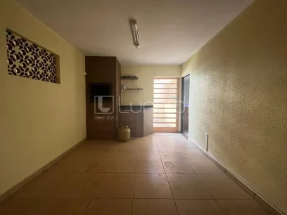 Foto Casa com 3 Dormitórios