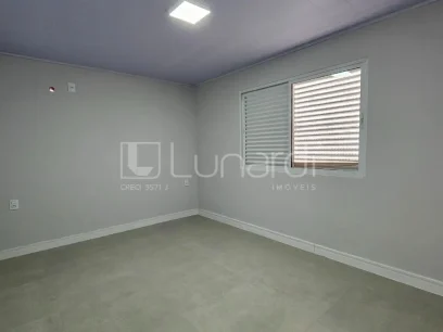 Foto Casa com 3 Dormitórios