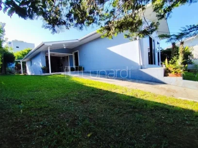 Foto Casa com 3 Dormitórios