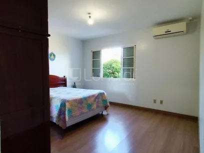 Foto Casa com 3 Dormitórios