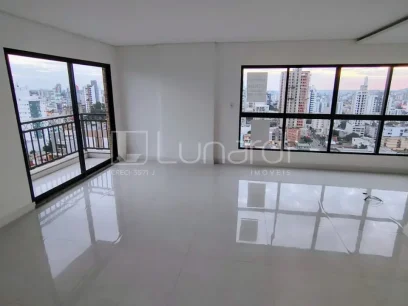 Apartamento com 3 Suítes