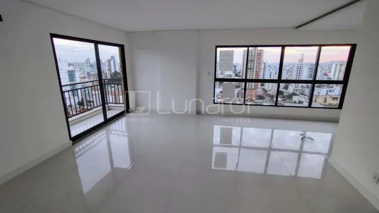 Apartamento com 3 Suítes