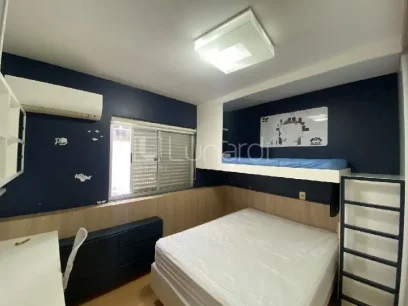 Foto Apartamento com 3 Dormitórios