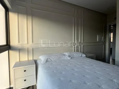 Foto Sobrado com 3 Dormitórios