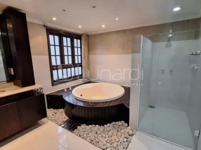 Foto Casa com 3 Dormitórios