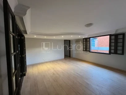 Foto Casa com 3 Dormitórios