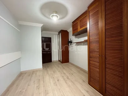 Foto Casa com 3 Dormitórios