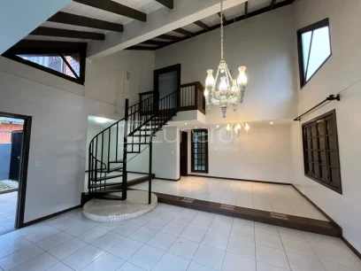 Foto Casa com 3 Dormitórios
