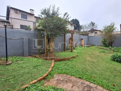 Foto Casa com 3 Dormitórios