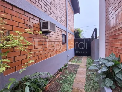 Foto Casa com 3 Dormitórios