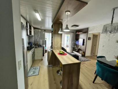 Apartamento com 2 Dormitórios