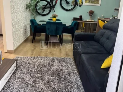 Foto Apartamento com 2 Dormitórios