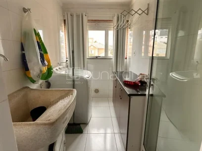 Foto Apartamento com 3 Dormitórios