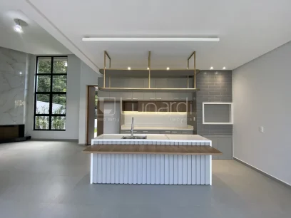 Foto Casa com 3 Dormitórios