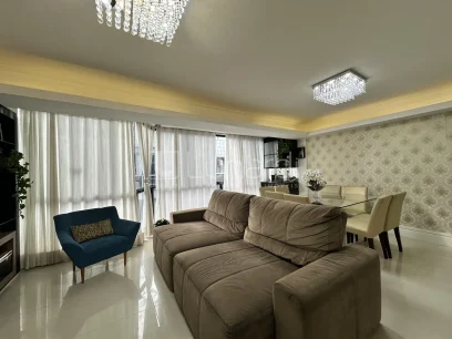 Foto Apartamento com 3 Dormitórios