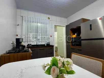 Foto Casa com 2 Dormitórios