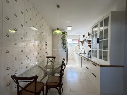 Foto Apartamento com 3 Dormitórios